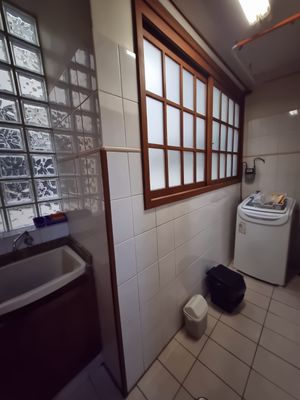 Image 11 - 874294
