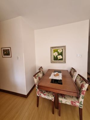 Image 4 - 874294