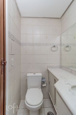 Image 26 - 874302