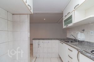 Image 8 - 874302