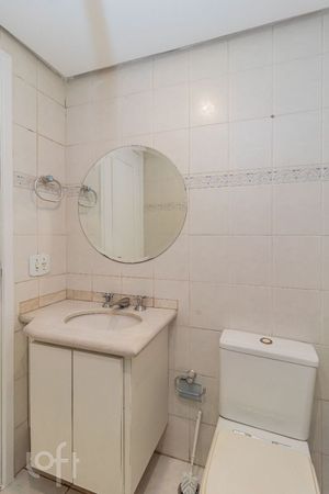Image 45 - 874302