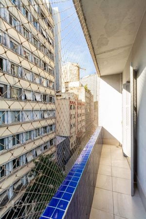 Image 9 - 874314