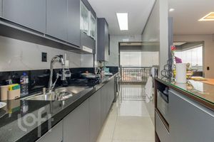 Image 22 - 874315