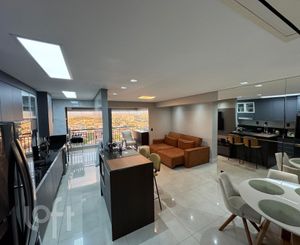 Image 8 - 874315