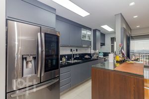 Image 21 - 874315