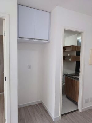 Image 7 - 874316