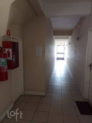 Image 10 - 874324