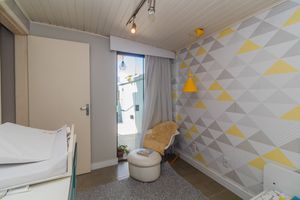 Image 16 - 874328