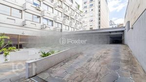 Image 28 - 874328