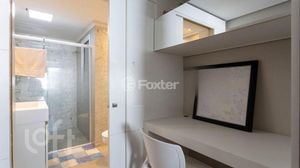 Image 9 - 874328
