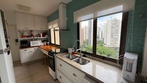 Image 1 - 874330