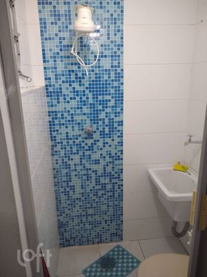 Image 4 - 874331