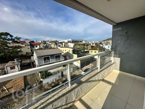 Image 17 - 874335
