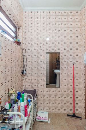 Image 30 - 874336