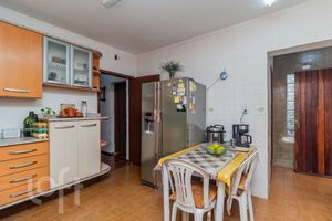 Image 5 - 874336