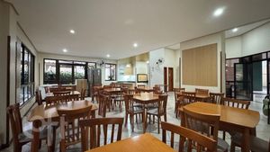 Image 21 - 874343