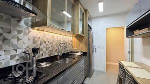 Image 5 - 874343