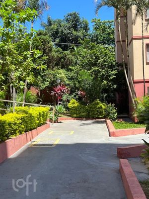 Image 12 - 874347