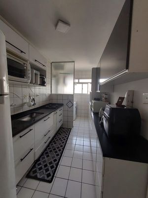 Image 5 - 874351