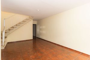 Image 3 - 874352