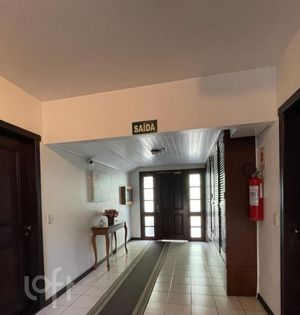 Image 1 - 874363