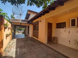 Image 18 - 874372