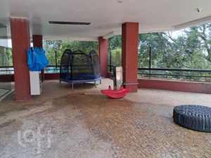 Image 6 - 874373