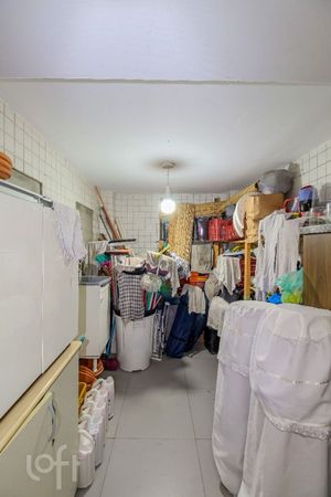 Image 18 - 874376