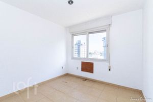 Image 3 - 874396