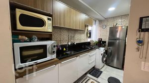 Image 4 - 874404