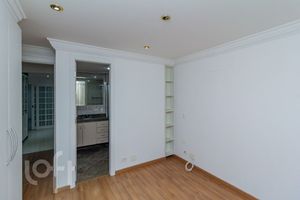 Image 18 - 874416