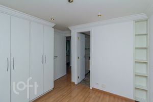 Image 17 - 874416