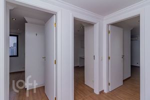 Image 14 - 874416