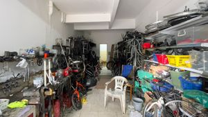 Image 2 - 874419