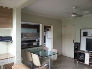 Image 10 - 874430