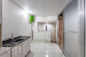 Image 4 - 874448