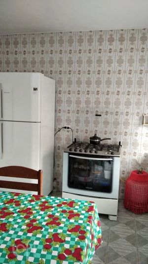 Image 1 - 874453