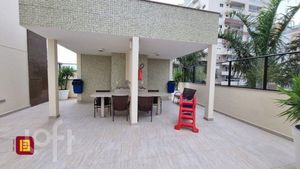 Image 11 - 874464