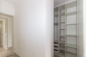 Image 34 - 874469