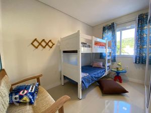 Image 11 - 874471