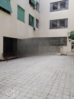 Image 11 - 874475