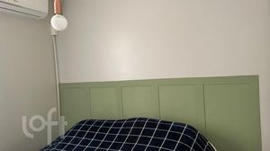 Image 8 - 874480