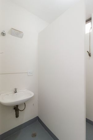 Image 13 - 874483
