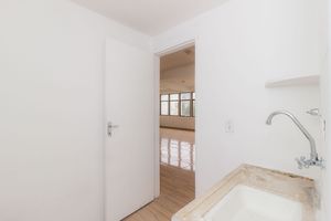 Image 7 - 874488
