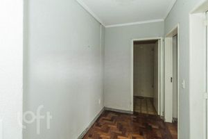 Image 12 - 874492