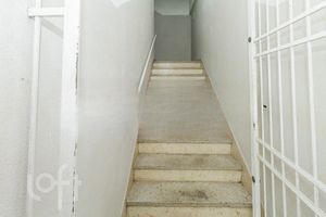 Image 19 - 874492