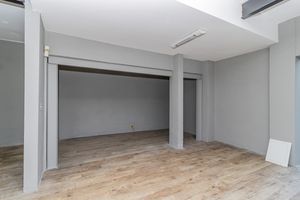 Image 8 - 874493