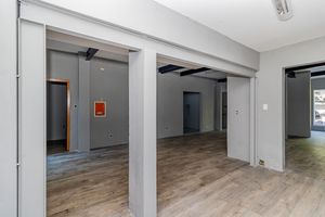 Image 10 - 874493