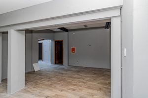 Image 11 - 874493