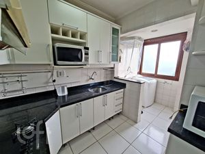Image 4 - 874517